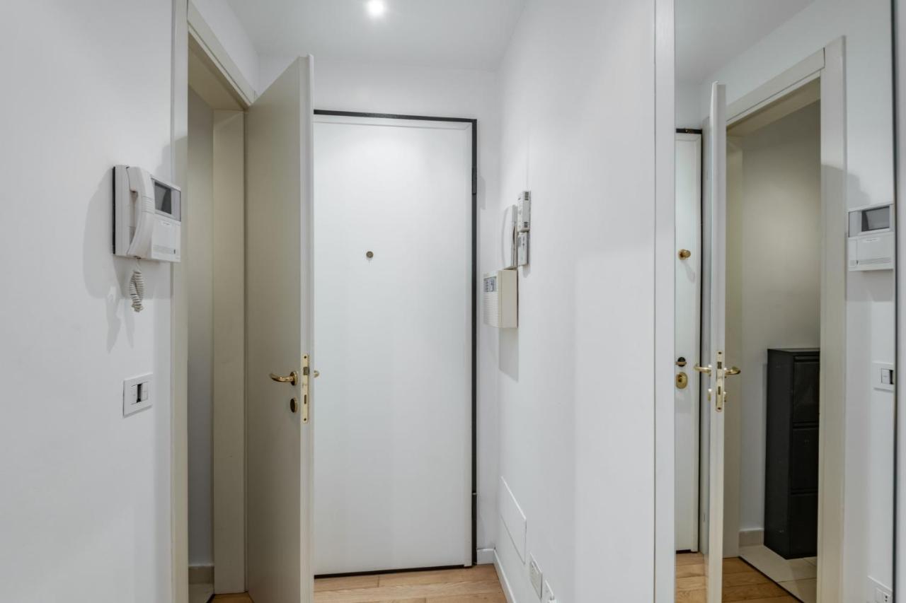 Easylife - Sofisticato Monolocale Con Terrazzino Nel Cuore Di Porta Venezia Milano Eksteriør billede