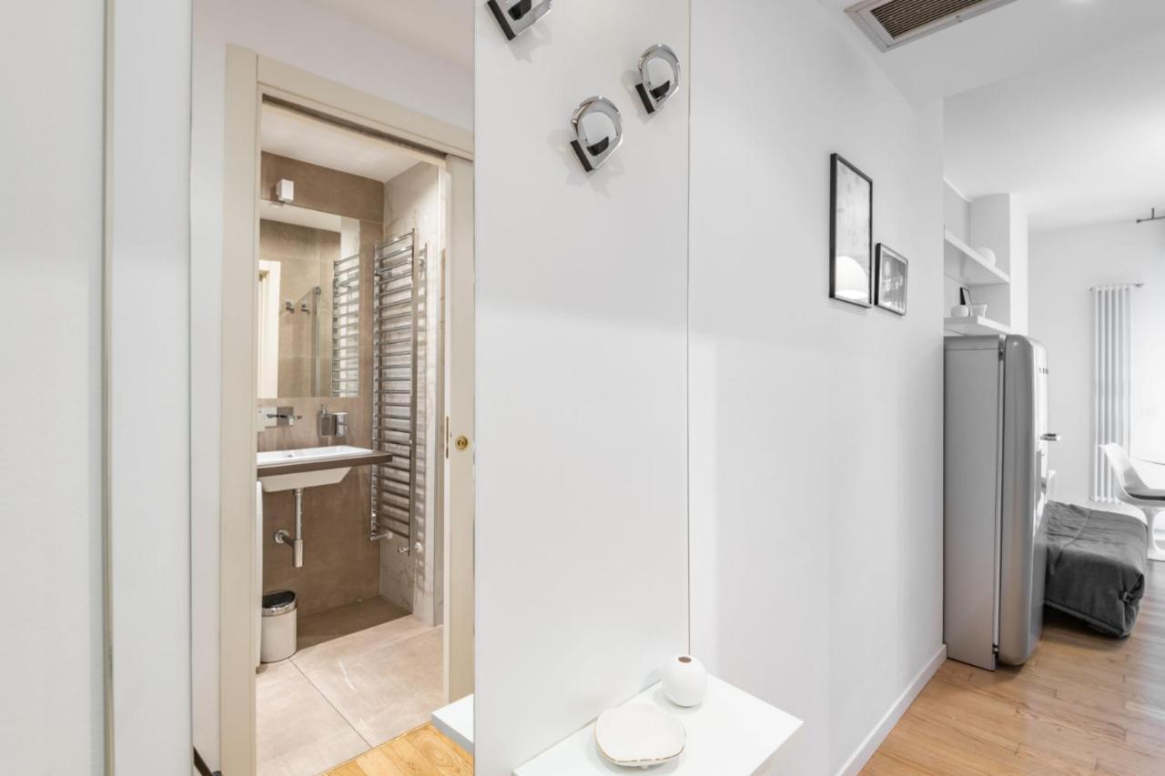 Easylife - Sofisticato Monolocale Con Terrazzino Nel Cuore Di Porta Venezia Milano Eksteriør billede
