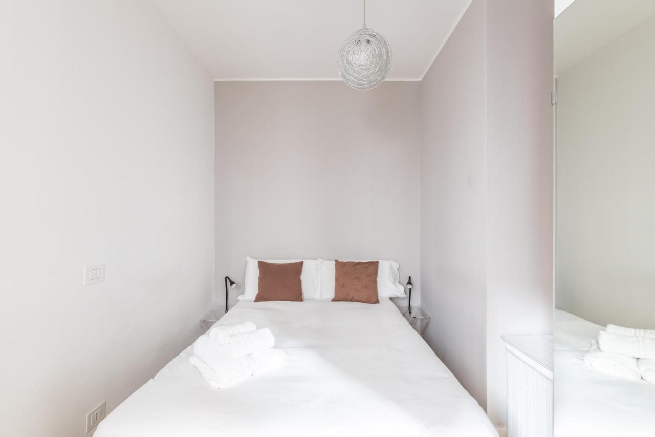 Easylife - Sofisticato Monolocale Con Terrazzino Nel Cuore Di Porta Venezia Milano Eksteriør billede